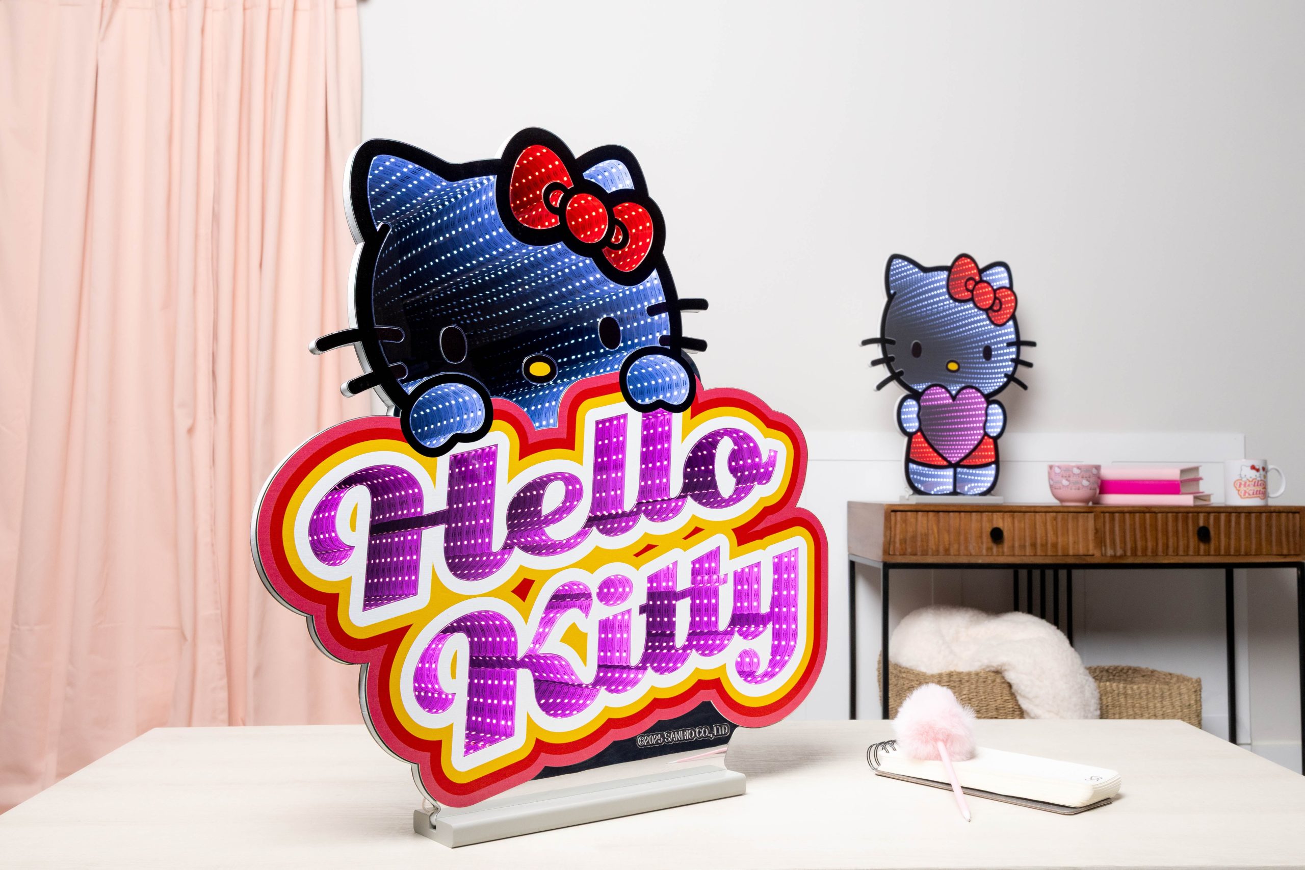 Hello Kitty 24 Logo Decorative Ekkolight Infinity Light - Image 2