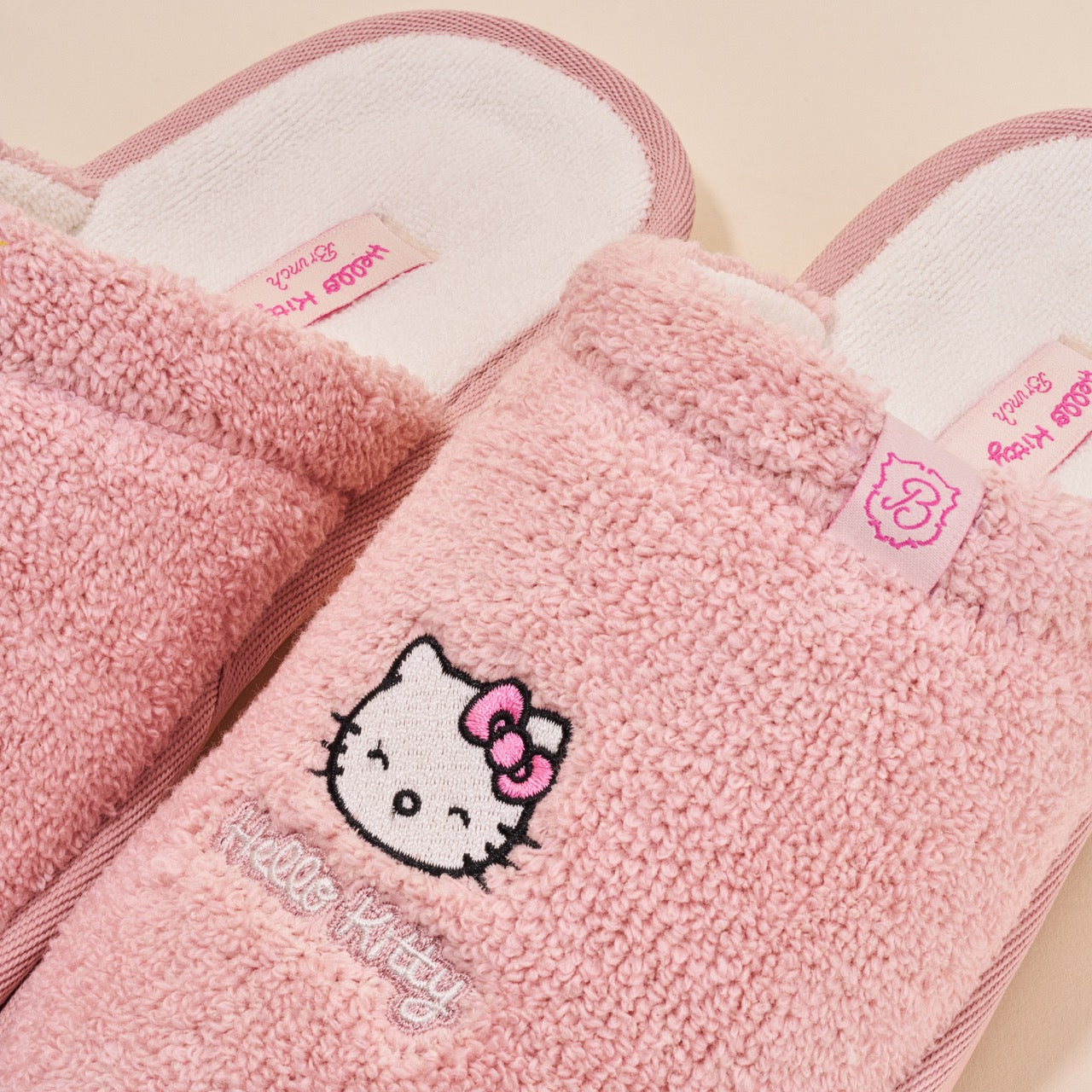 Hello Kitty x Brunch Essential Slipper (Pink Berry) - Image 4