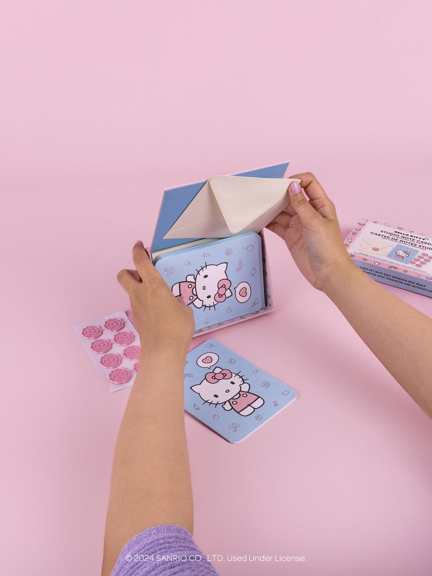 Hello Kitty x Studio Oh! Classic Pink 25-Pc Note Cards & Wax Seals Set - Image 3