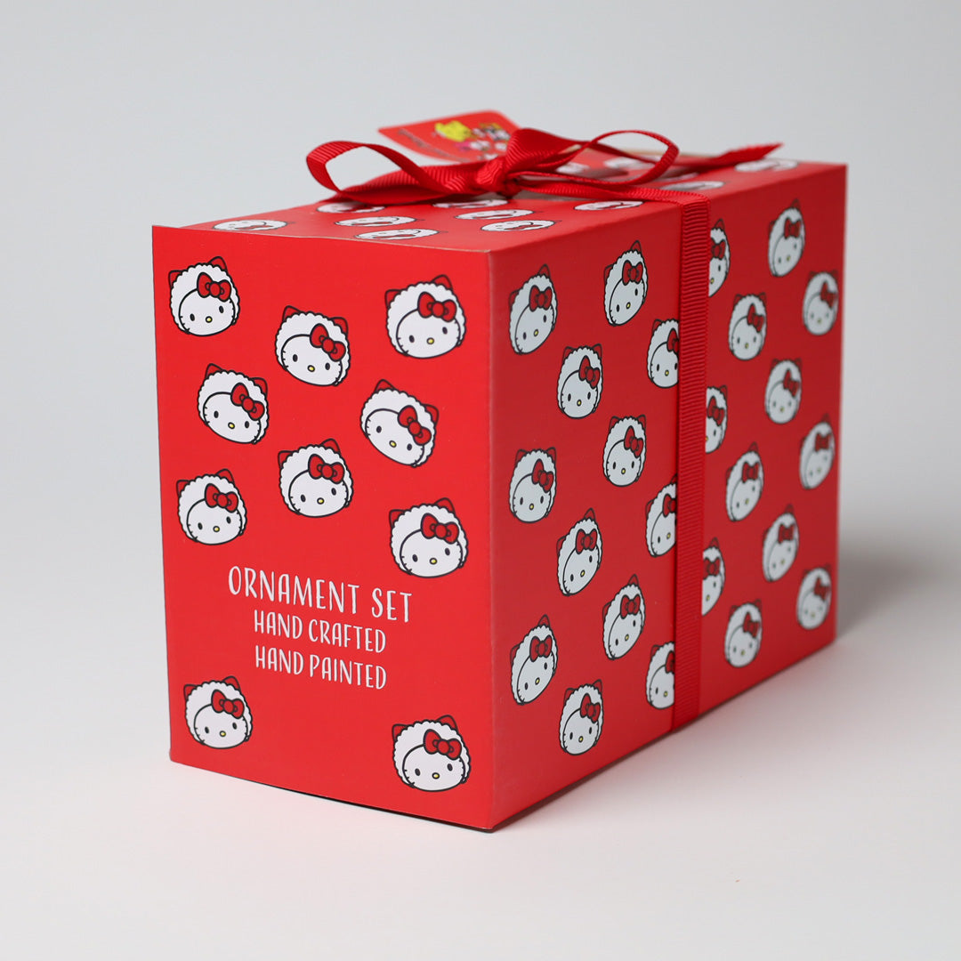 Hello Kitty Ceramic Holiday Salt & Pepper Set (Sled) - Image 3