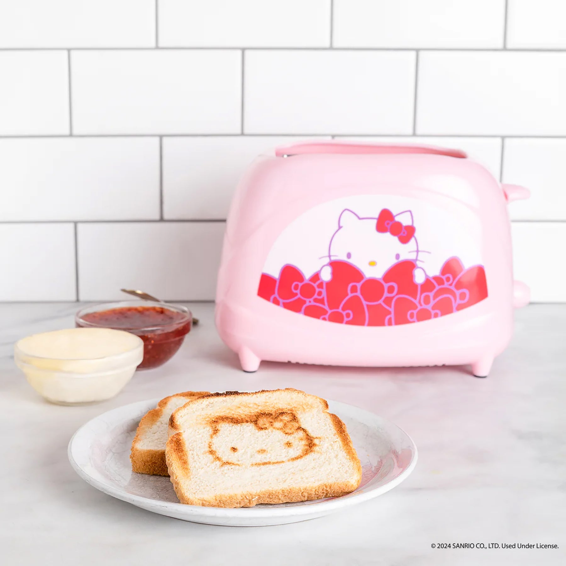 Hello Kitty Two-Slice Toaster (Pink) - Image 2