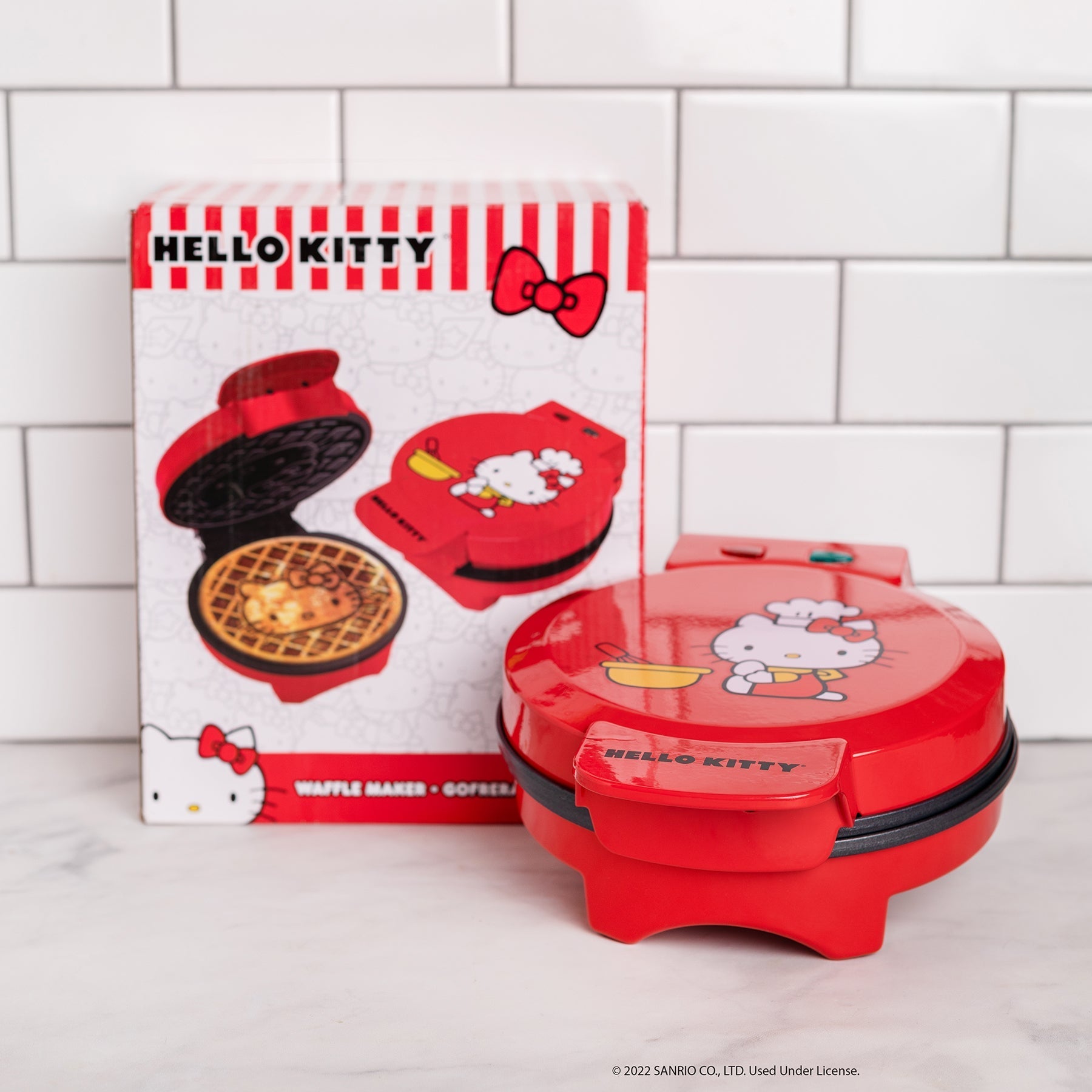Hello Kitty Classic Waffle Maker (Red) - Image 4