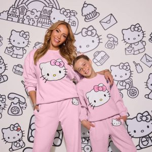Hello Kitty x Lola + The Boys Adult Super Soft Knit Set (Pink)