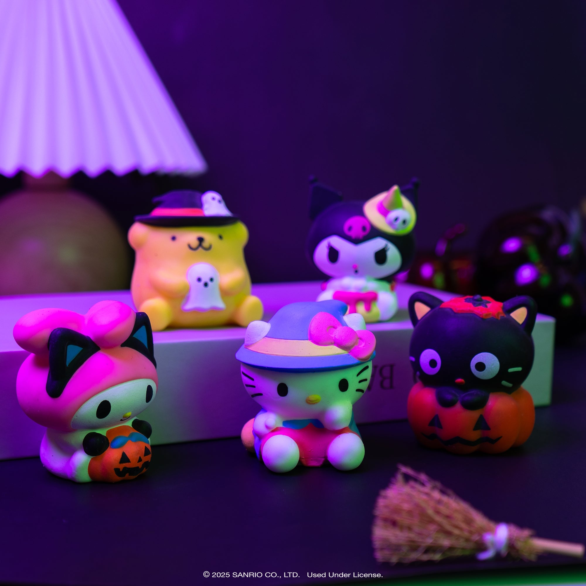 Hello Kitty and Friends SquiSHU Halloween Capsule (Series 8) - Image 6